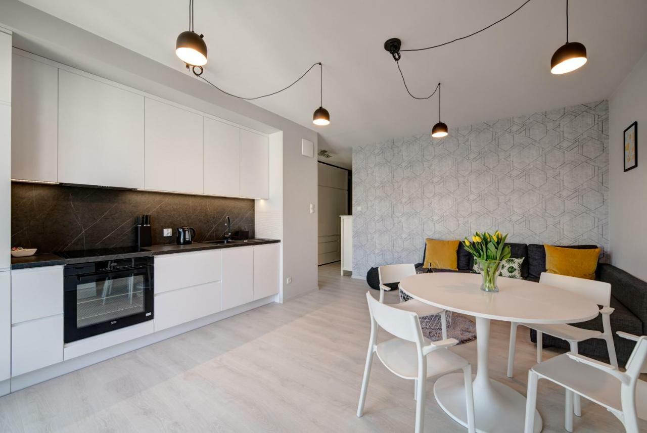 Dom & House - Nadmorze Estate Gdańsk